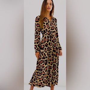 AX Paris maxi button through shirt dress LARGE LEOPARD PRINT SIZE. US 8,   UK 12